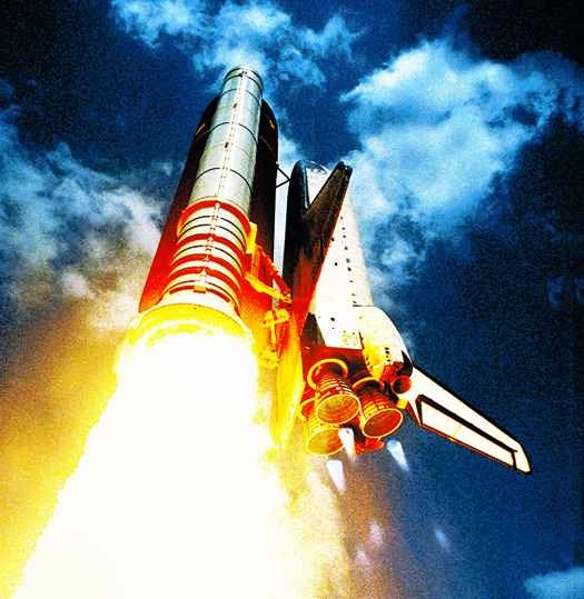 参考までに: ガソリンタンクにロケット燃料を入れるとどうなるのでしょうか?