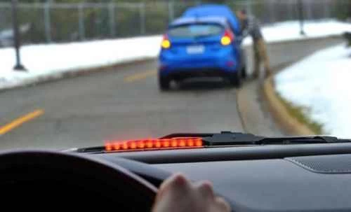 コネクテッドカーの衝突回避