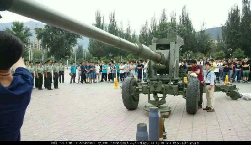 中国第127研究所中北大学125mm戦車砲