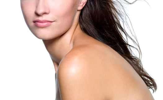 ネットで出会った女性が偽物であることを示す8つの兆候