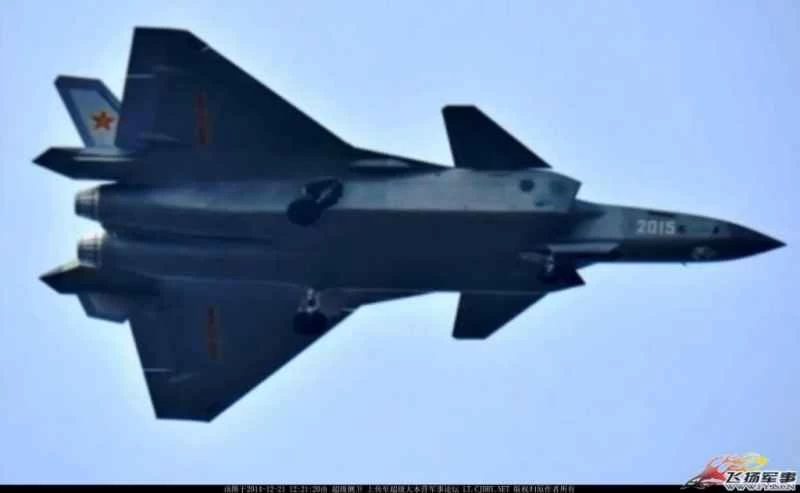 中国 J-20 ステルス戦闘機 2015