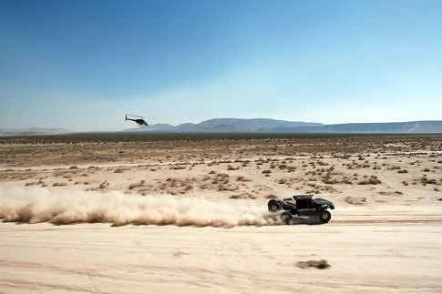 トロフィートラックレース