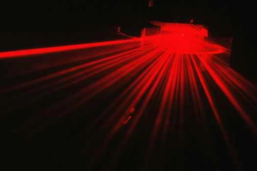 レーザーと磁石を使ってアスベストをリアルタイムで検出する新装置