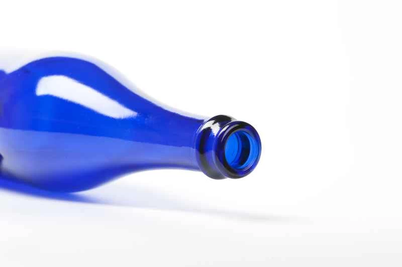 仕組み：リサイクル可能なものを分別する機械の内部