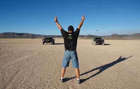 トロフィートラック