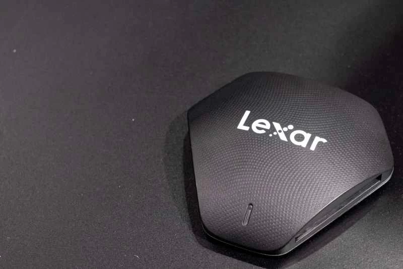 Lexar マルチカードリーダー