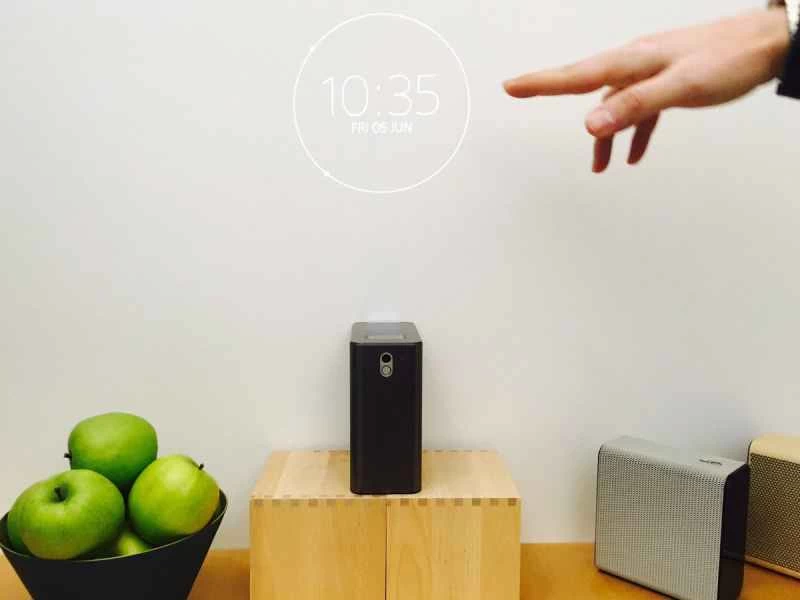 ソニー、MWC 2016でXperia Ear、プロジェクターなどを発表