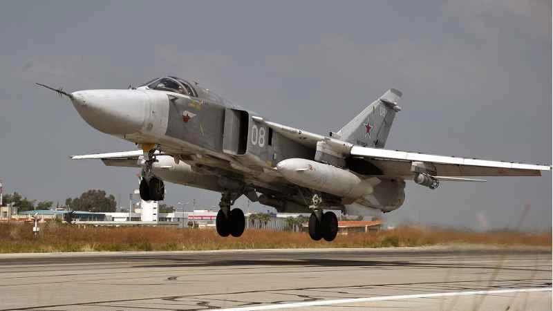 現代の同等機:スホーイSu-24