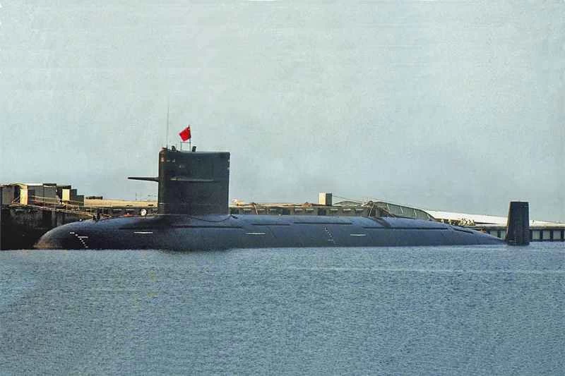 中国海軍093型SSN原子力潜水艦