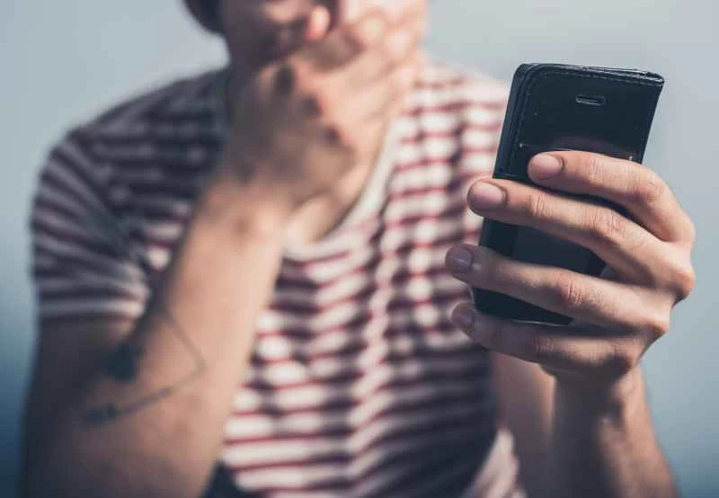 私たちの脳はインターネット上に嘘を広めるのが大好きだ