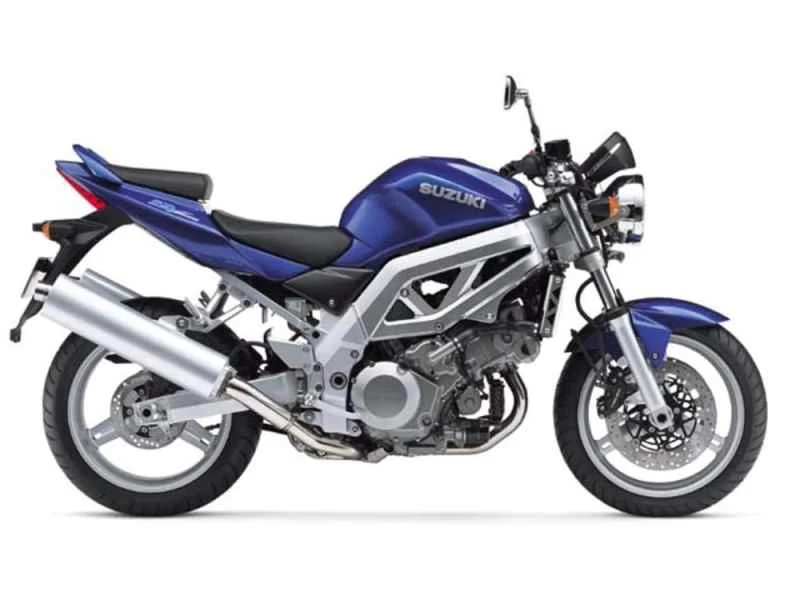 ベテランライダーに人気の SV650 は、新しいライダーがバイクに乗るきっかけとしても長年愛用されています。