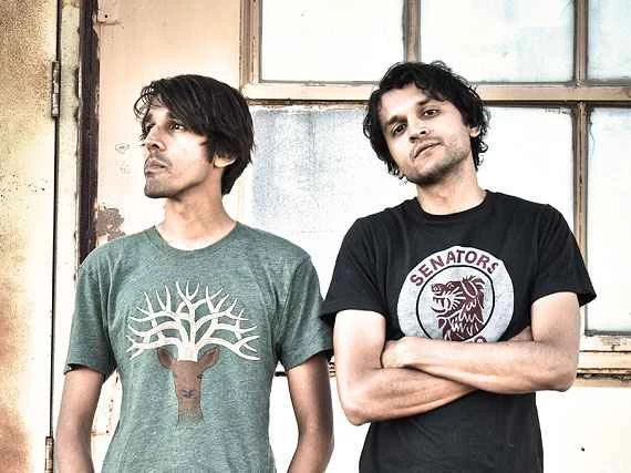 「Wildlife Control」はソーシャルメディアの投稿をアートに変えました