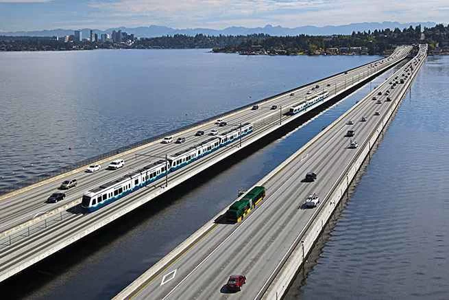 イーストリンクブリッジ