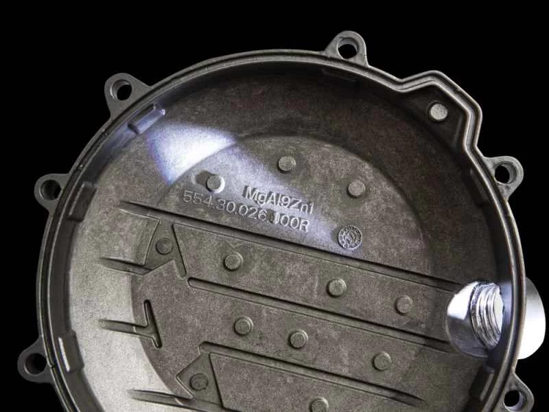 クラッチカバー