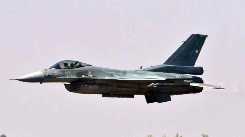 現代の同等機:F-16ファイティング・ファルコン