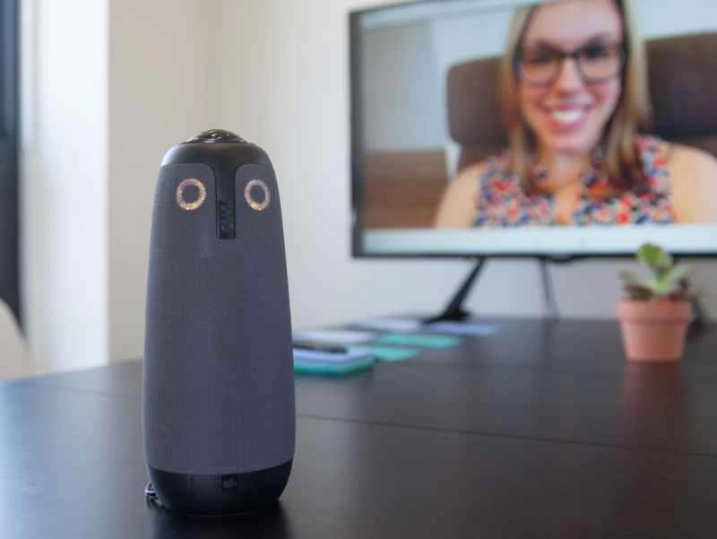 フクロウのテレビ会議カメラ