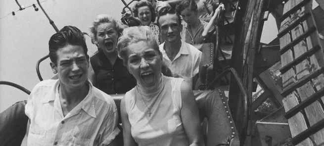 ジェットコースターの写真撮影