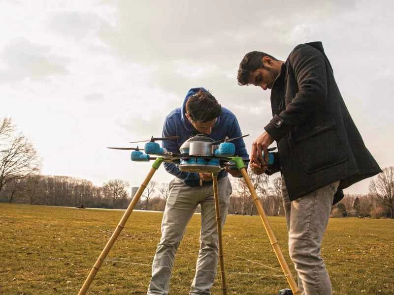 休止中の鉱山カフォンドローン
