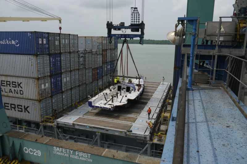 ボートをリスボンへ届ける