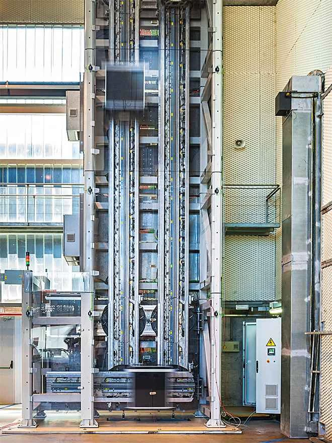 マルチエレベーター