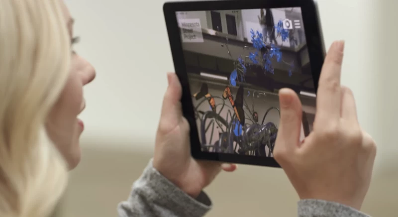AppleとPixarは、スマートフォンの拡張現実（AR）用の新しいファイル形式を開発しました。